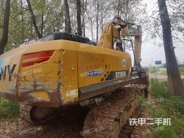 驾驶室顶部（整机外观）