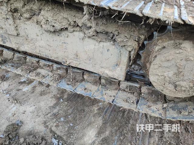 單側履帶整體（整機外觀）