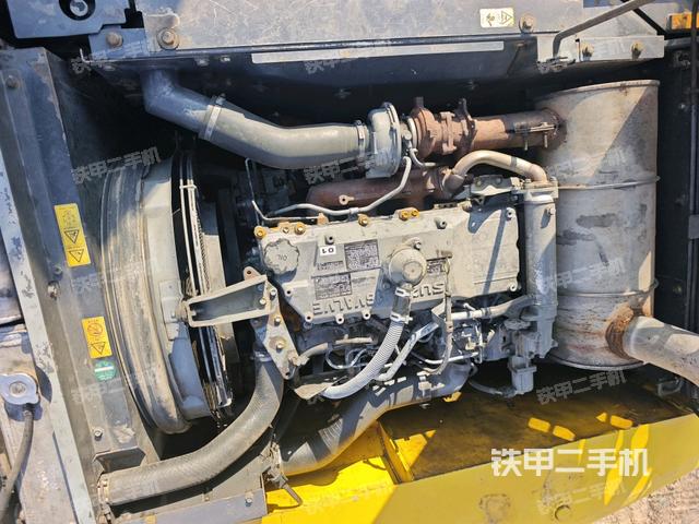 發(fā)動(dòng)機(jī)整體俯視（整機(jī)外觀）