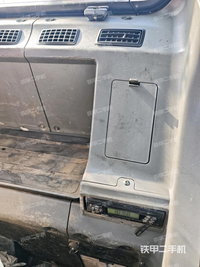 座椅后部（駕駛室部分）