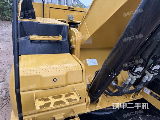 駕駛室整體（整機(jī)外觀）