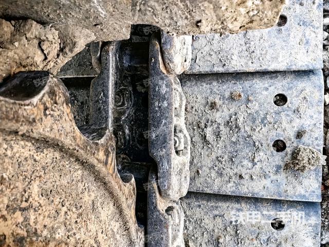 左驱动轮（行走机构）