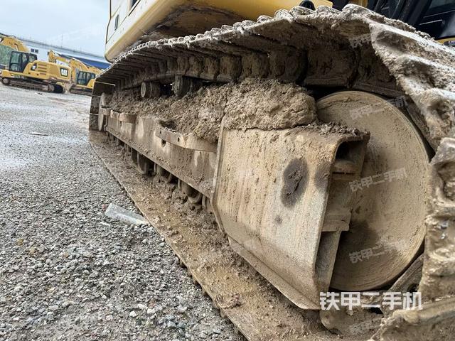 單側(cè)履帶整體（整機(jī)外觀）