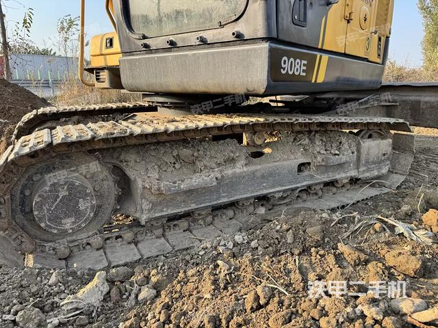 单侧履带整体（整机外观）