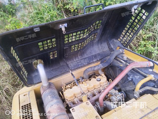 发动机室（上车部件）