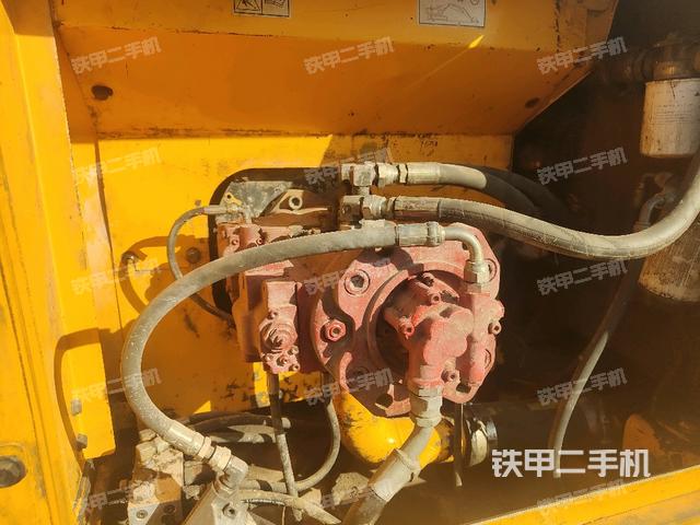 液壓泵斜45?左（大件艙室）