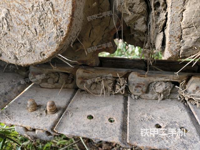 左驅(qū)動(dòng)輪（行走機(jī)構(gòu)）