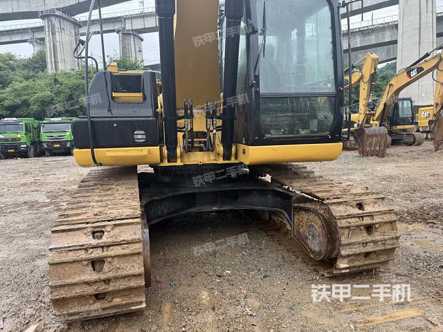 驾驶室整体（整机外观）