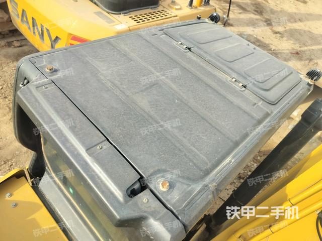 駕駛室頂部（整機(jī)外觀(guān)）