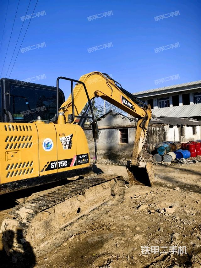 三一重工SY75C-10挖掘机
