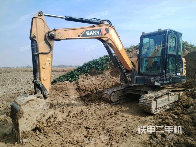 三一重工SY60C挖掘机