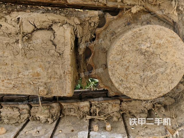 右驅(qū)動(dòng)輪（行走機(jī)構(gòu)）