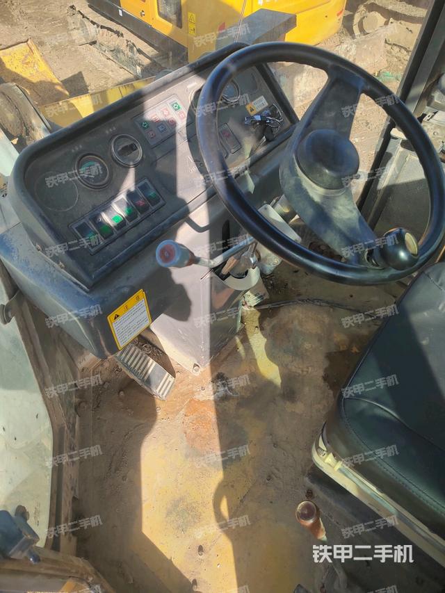 驾驶室操作台（整机外观及大件）