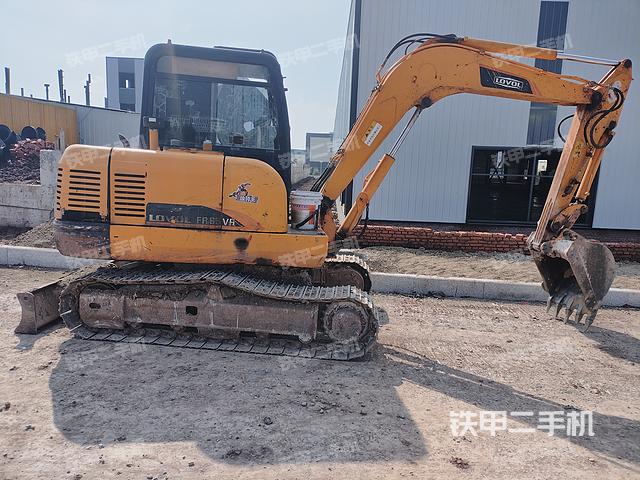 駕駛室頂部（整機(jī)外觀）