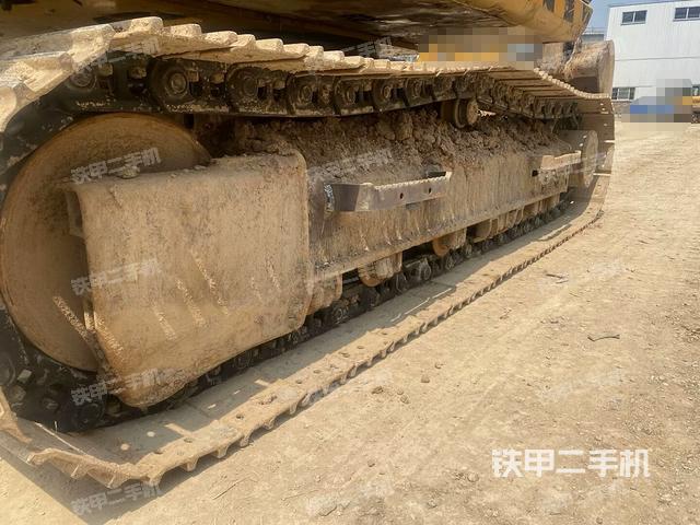 单侧履带整体（整机外观）