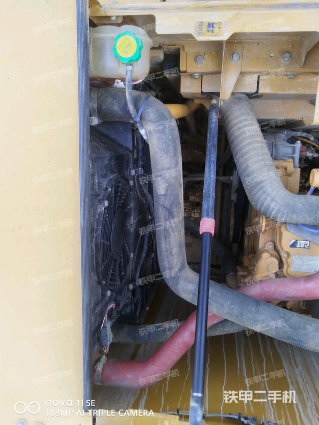 气门室盖螺丝特写（上车部件）