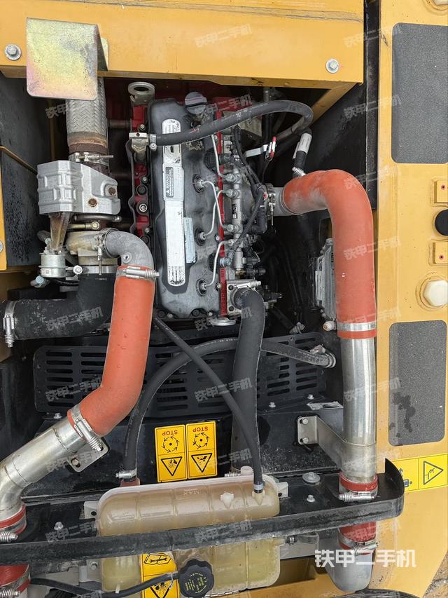 發(fā)動(dòng)機(jī)整體俯視（整機(jī)外觀）