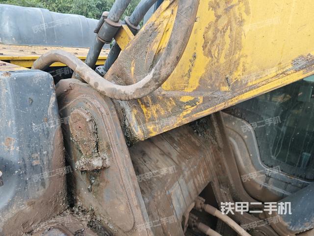 大臂根部 斜视（工作和回转装置）