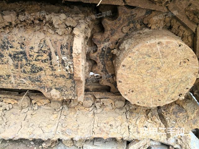 右驱动轮（行走机构）