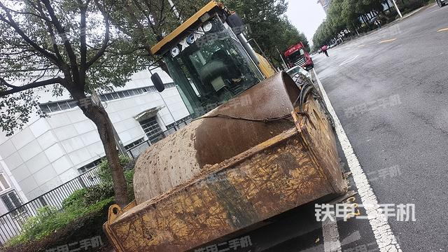 山東臨工LGS820壓路機(jī)