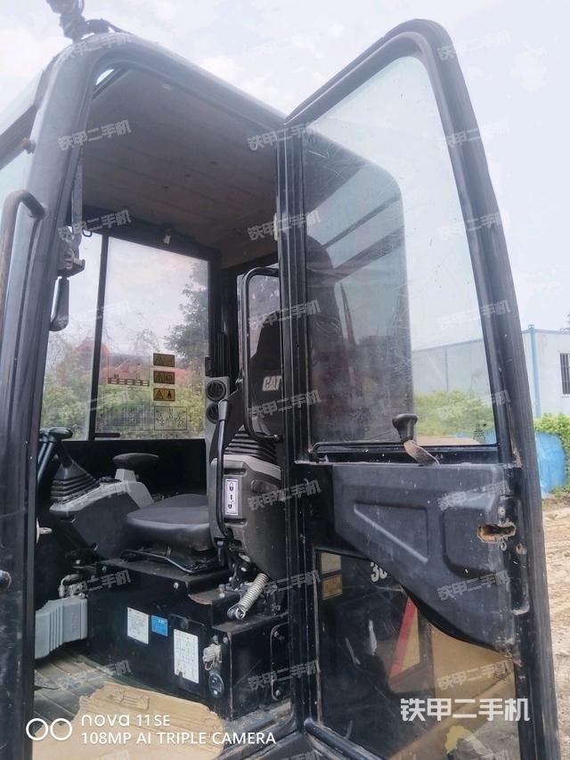 顶棚整体（驾驶室部分）