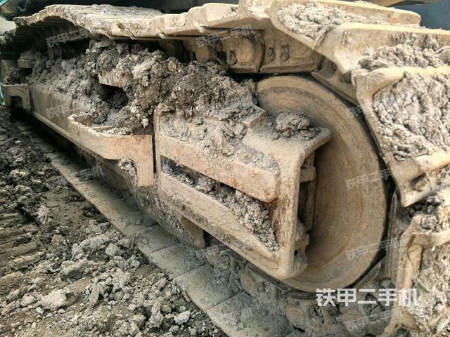 右侧行走马达盖板（行走机构）