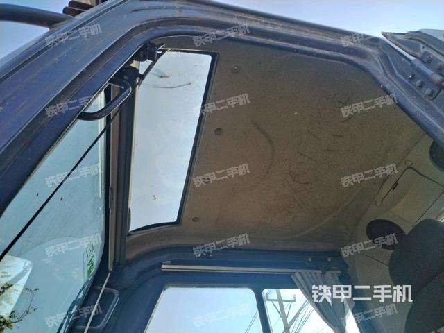 驾驶室顶部（整机外观）