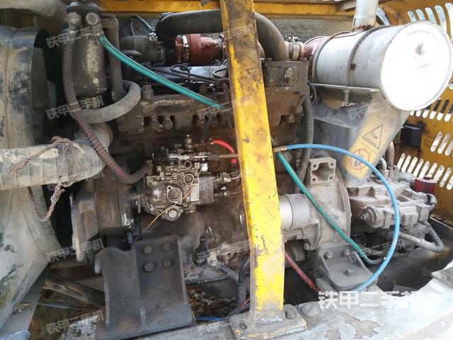 发动机室（上车部件）