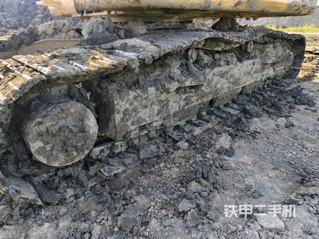 右側(cè)履帶整體（行走機(jī)構(gòu)）