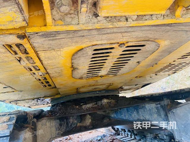 駕駛室頂部（整機(jī)外觀）