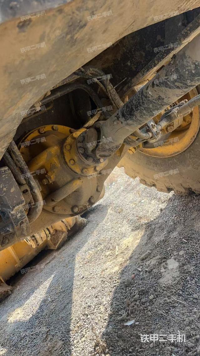 后驱动桥（液压/传动系统）