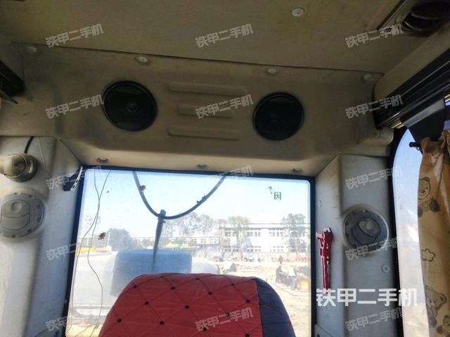 后窗玻璃角標(biāo)（駕駛室部分）