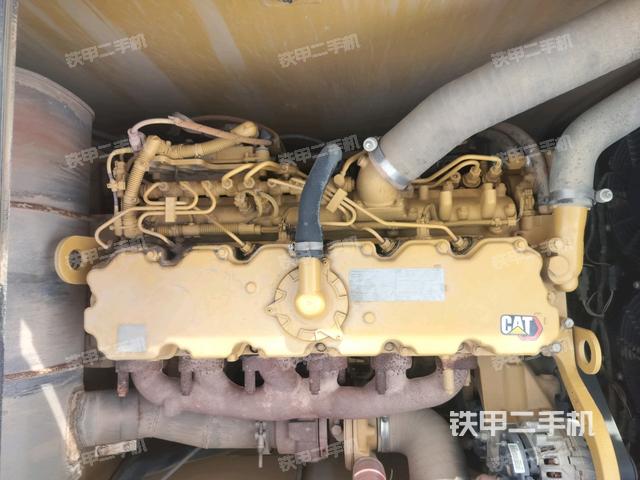 發(fā)動(dòng)機(jī)整體俯視（整機(jī)外觀(guān)）