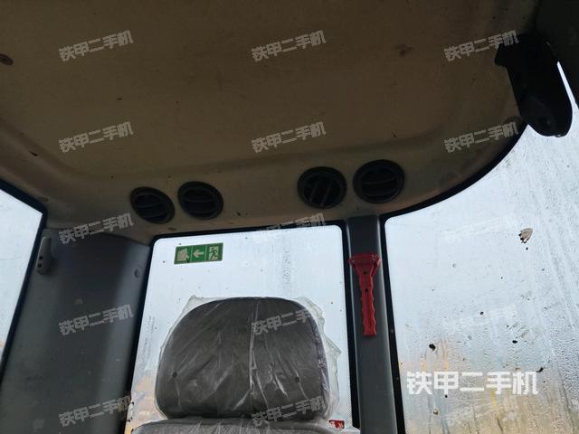 座椅后部（驾驶室部分）