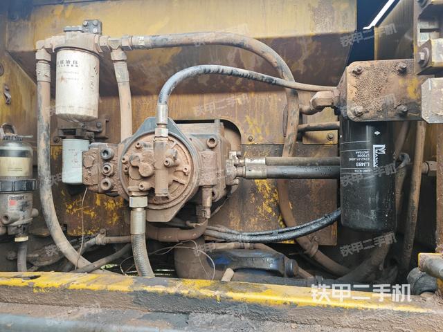 液压泵斜45 右（大件舱室）