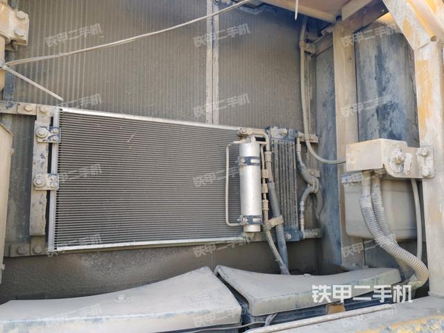 散熱器正面（大件艙室）