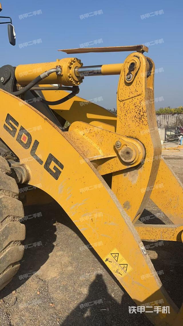 铲斗后45°（工作装置）