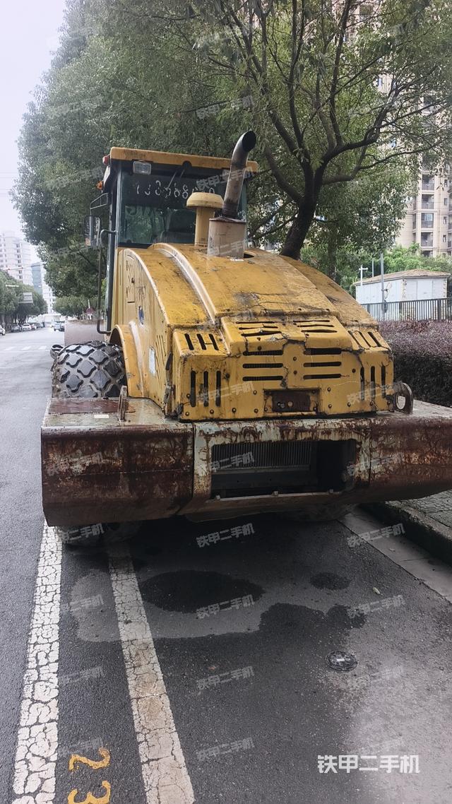 整機(jī)左側(cè)（設(shè)備外觀(guān)及核心部件）