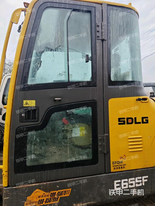  驾驶室正侧（驾驶室部分）