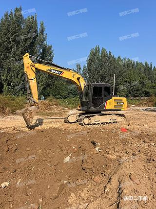 三一重工SY135C挖掘机