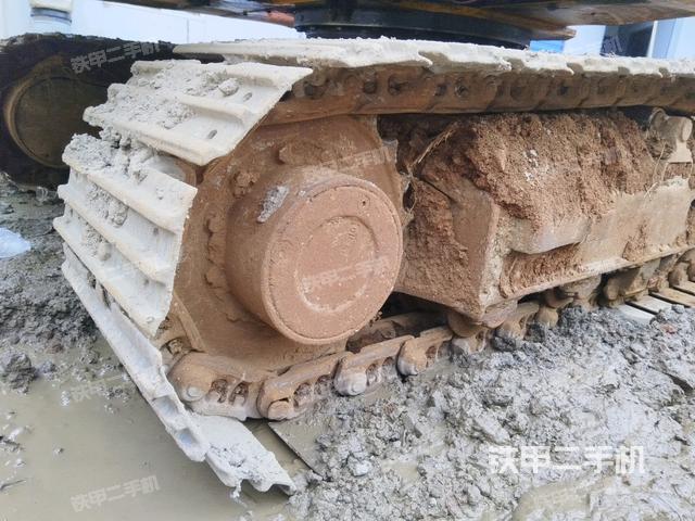 右驱动轮（行走机构）