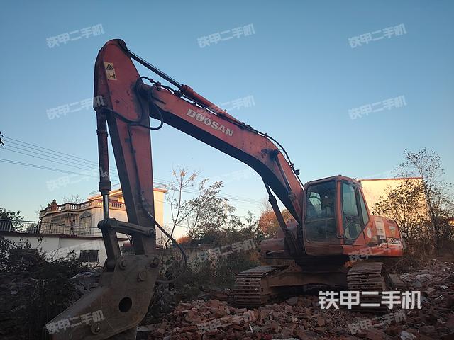 發(fā)動(dòng)機(jī)整體俯視（整機(jī)外觀(guān)）