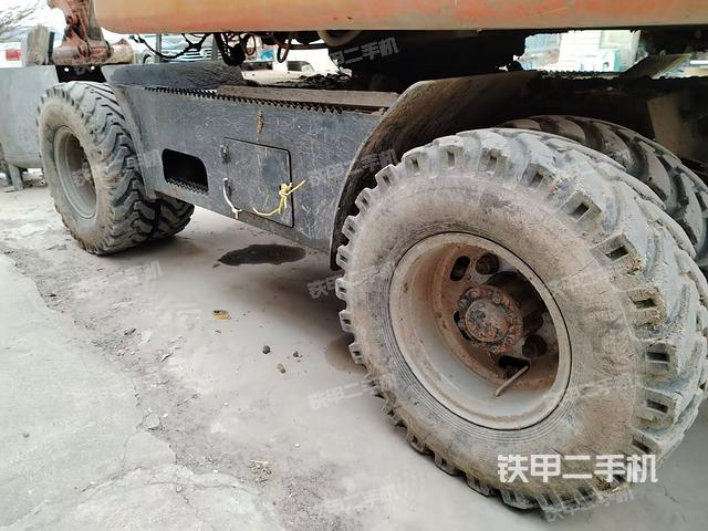 单侧履带整体（整机外观）