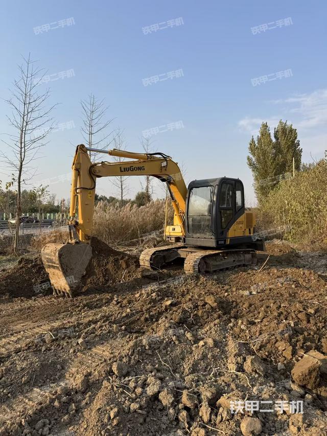 柳工CLG908E挖掘机