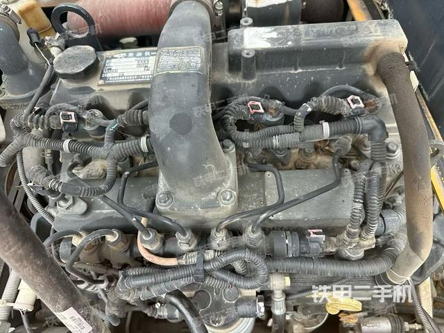 發(fā)動(dòng)機(jī)整體俯視（整機(jī)外觀）