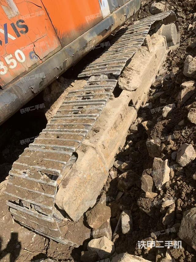 单侧履带整体（整机外观）