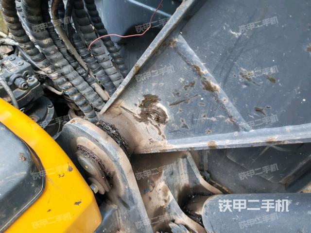 大臂整体 右侧（工作和回转装置）