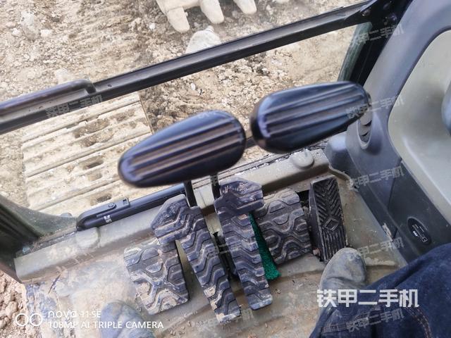 驾驶室正侧（驾驶室部分）