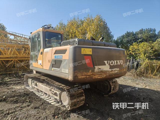 駕駛室頂部（整機(jī)外觀）