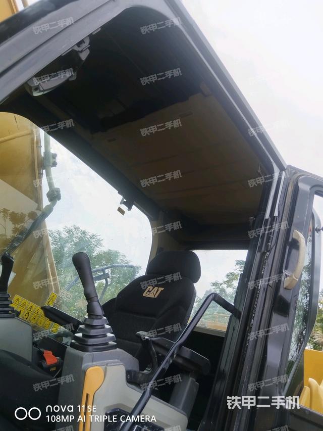 右侧玻璃角标（驾驶室部分）